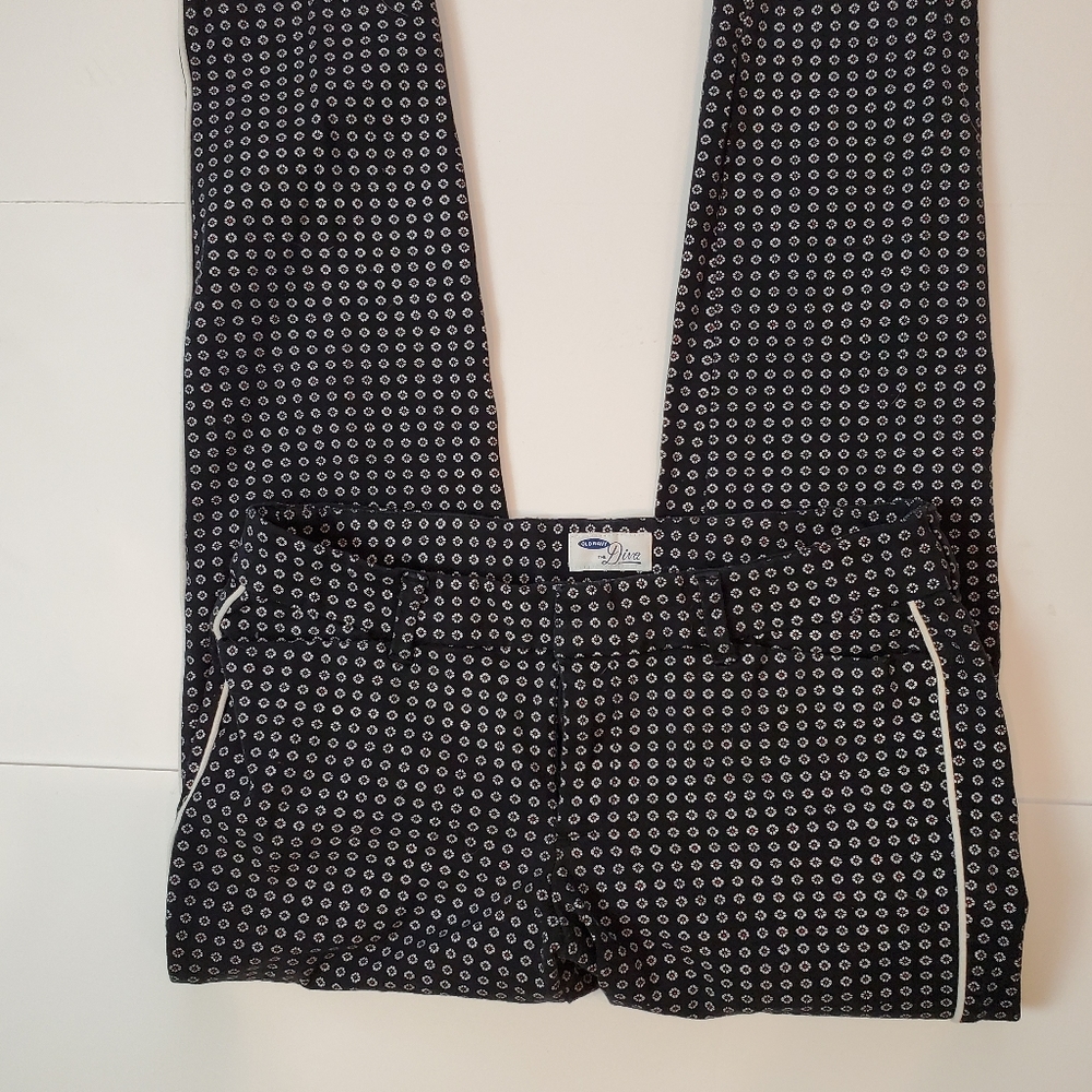 Old Navy print ankle Pixie pants, Size 8